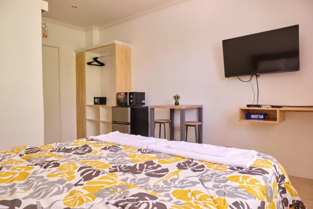 Hidden Hill Hotel Мактан Екстериор снимка